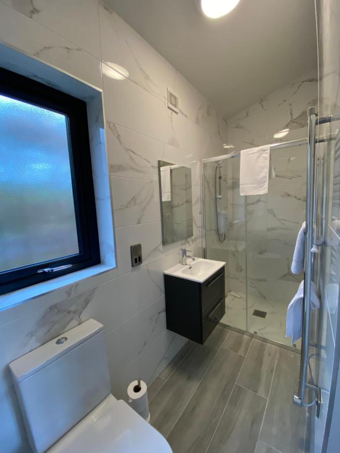 Tullybay Holiday Lodges เอนนิสคิลเลน ภายนอก รูปภาพ